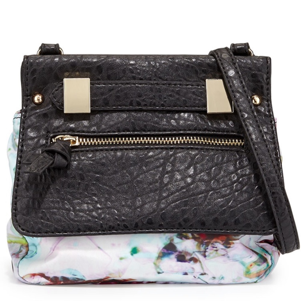 Danielle Nicole crossbody bag